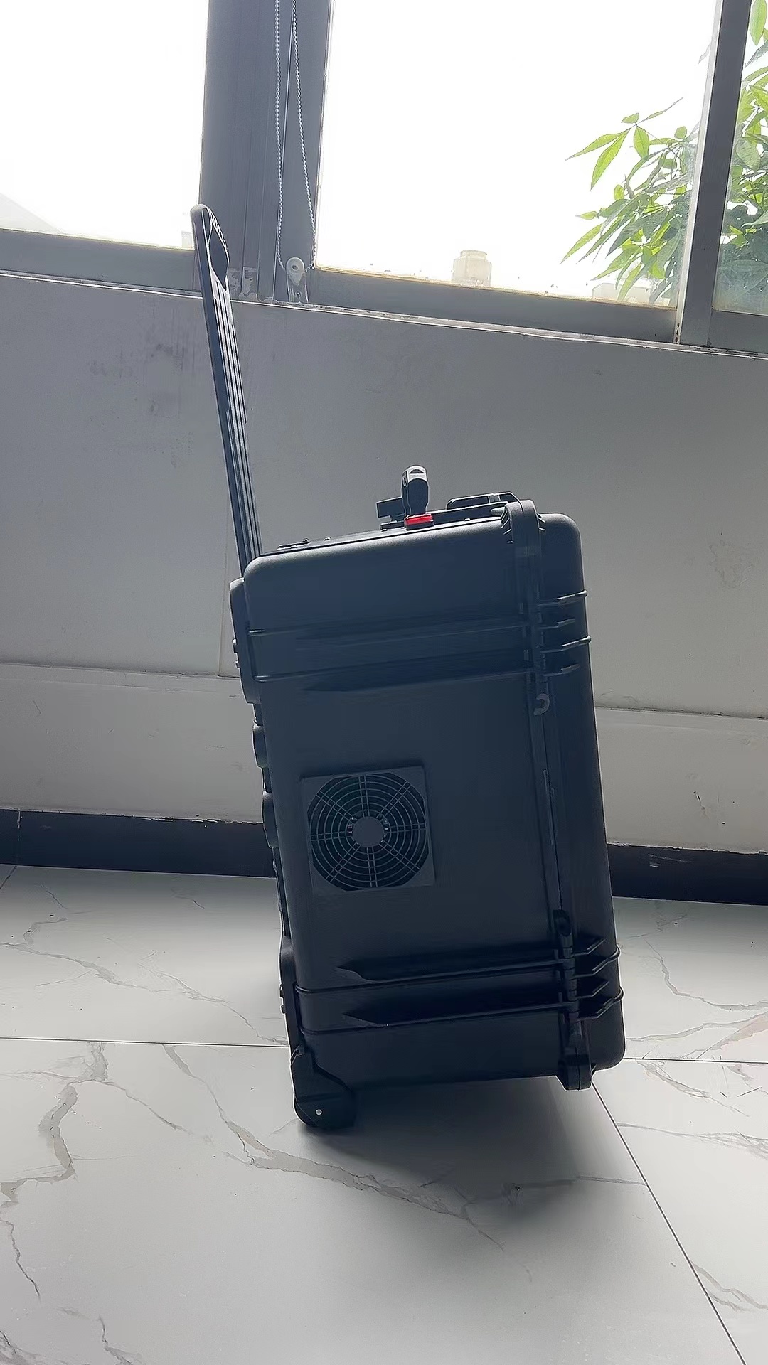东宁手拉箱型移动通信干扰器
